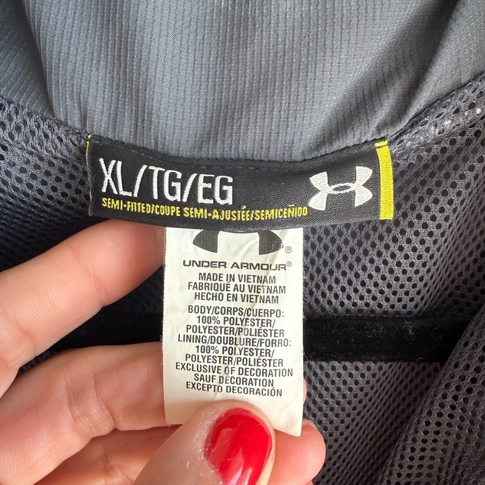 Under Armour lightweight full zip windbreaker • Women’s XL - Picture 2 of 6